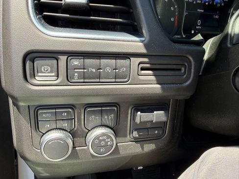 Used 2021 GMC Yukon SLT w/ SLT Luxury Plus Package AWD/4WD image 22