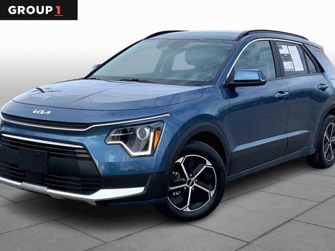 Certified 2025 Kia Niro EX image 1