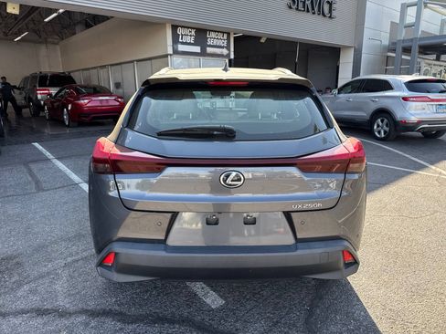 Used 2024 Lexus UX 250h FWD image 6