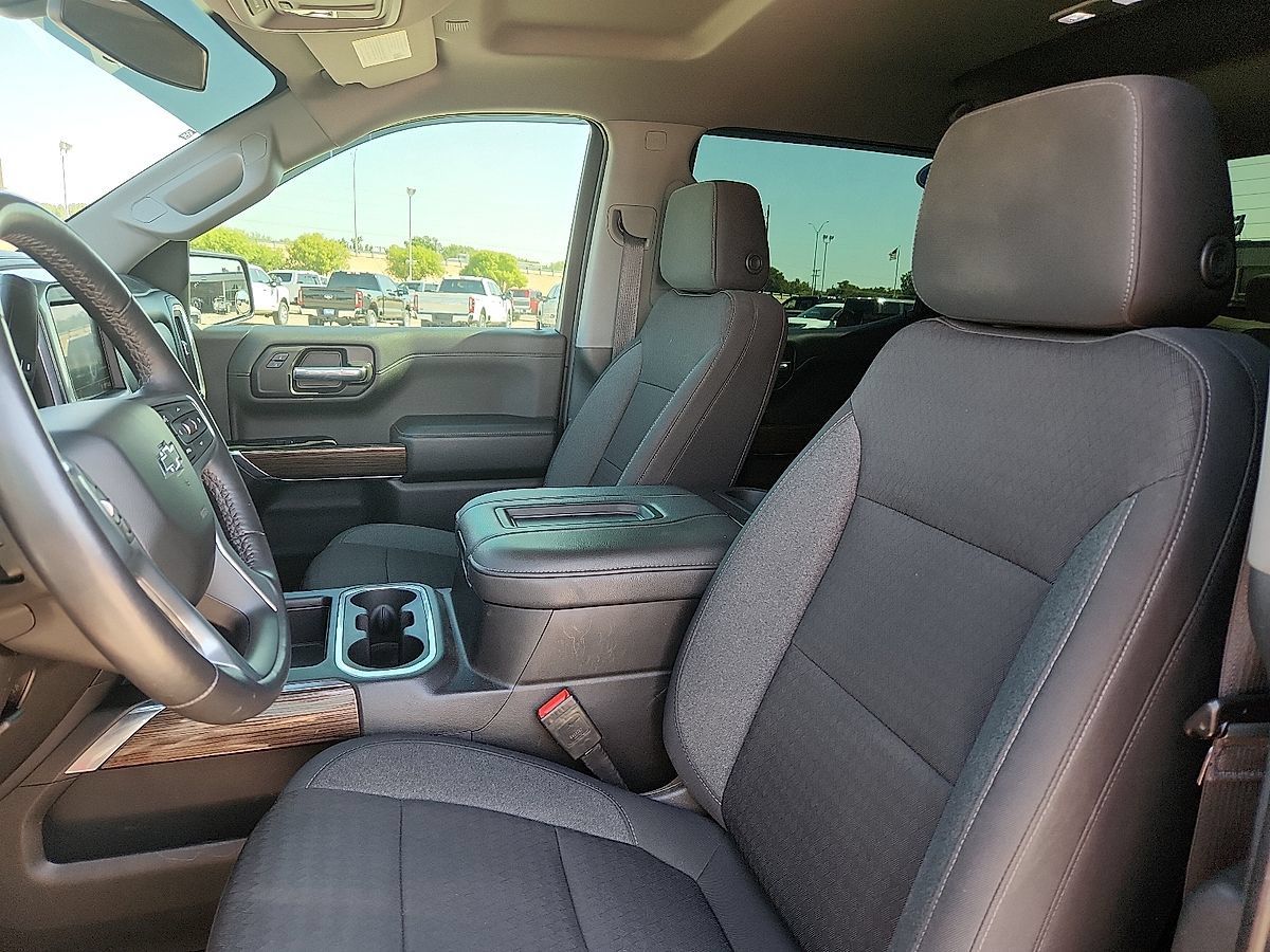 Used 2022 Chevrolet Silverado 1500 RST w/ Safety Package AWD/4WD image 7