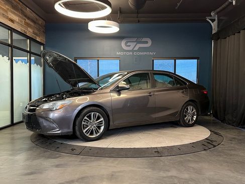 Used 2016 Toyota Camry SE image 23