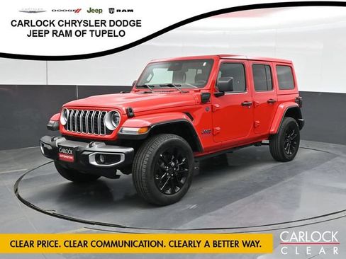 Used 2025 Jeep Wrangler Unlimited Sahara w/ Safety Group AWD/4WD image 8