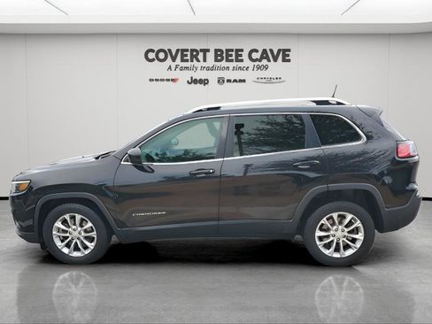 Used 2019 Jeep Cherokee Latitude w/ Popular Appearance Group image 5