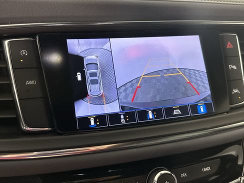 Used 2022 Buick Enclave Essence w/ Sport Touring Edition image 17