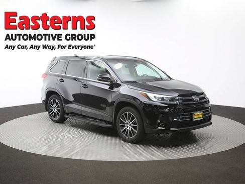 Used 2018 Toyota Highlander SE AWD/4WD image 50