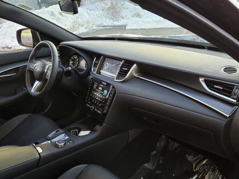 Certified 2025 INFINITI QX55 Essential image 15