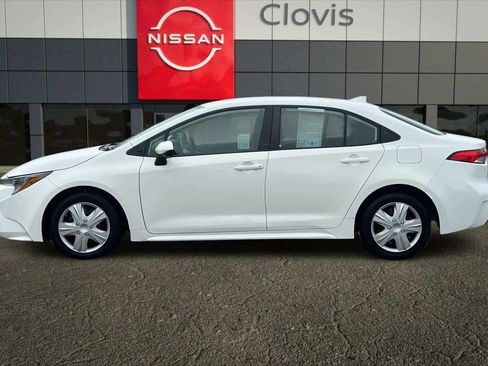 Used 2023 Toyota Corolla LE image 6