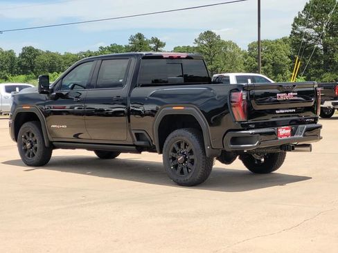 New 2026 GMC Sierra 2500 AT4 w/ AT4 Premium Plus Package AWD/4WD image 4