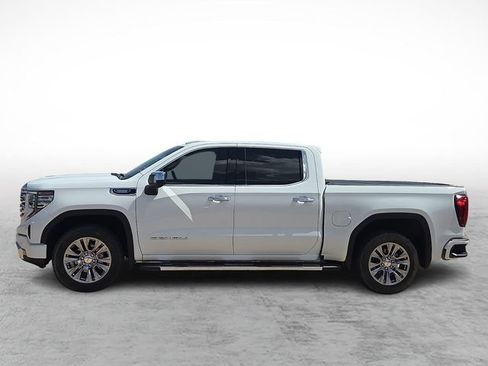 Used 2024 GMC Sierra 1500 Denali AWD/4WD image 6