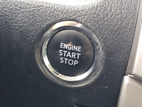 Used 2021 Toyota 4Runner Limited AWD/4WD image 19