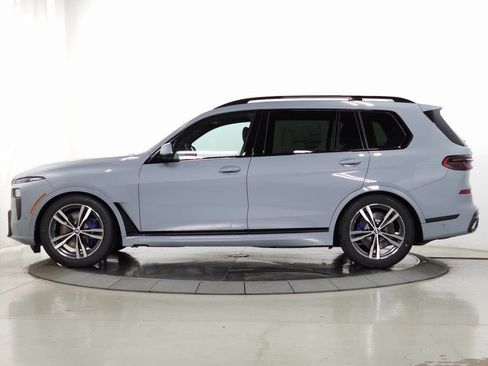 Used 2026 BMW X7 xDrive40i w/ Executive Package AWD/4WD image 4