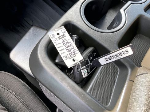 Certified 2023 GMC Sierra 1500 Elevation RWD image 14