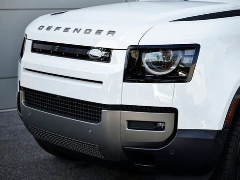 New 2026 Land Rover Defender 110 S image 2