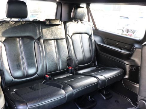 Used 2024 Jeep Wagoneer L Series II w/ Flexible Seating Group image 14