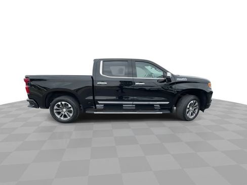 Used 2023 Chevrolet Silverado 1500 High Country w/ Technology Package AWD/4WD image 9