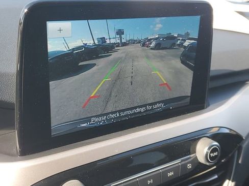 Certified 2020 Ford Escape SE image 27