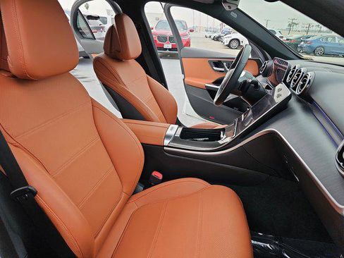 Used 2023 Mercedes-Benz C 300 Sedan image 10