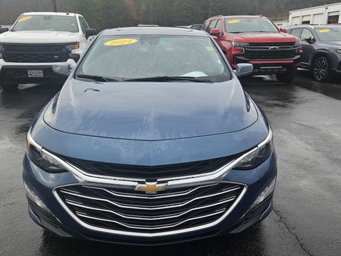 Used 2024 Chevrolet Malibu LT image 3