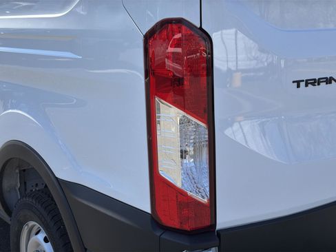 New 2026 Ford Transit 250 148 Medium Roof image 18