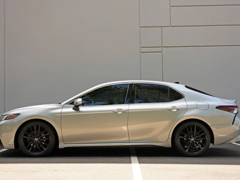 Used 2021 Toyota Camry XSE w/ Blackout Package (TMS) AWD/4WD image 8