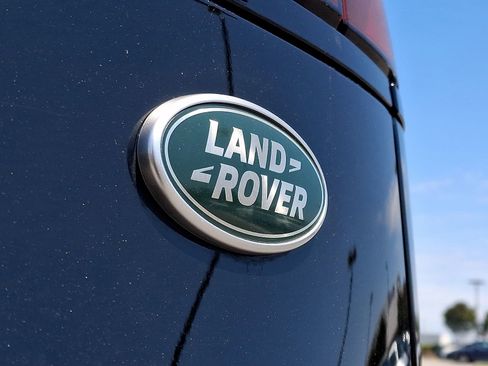 Used 2023 Land Rover Range Rover Sport SE AWD/4WD image 30
