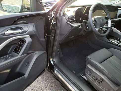 New 2025 Audi Q5 Premium Plus image 6