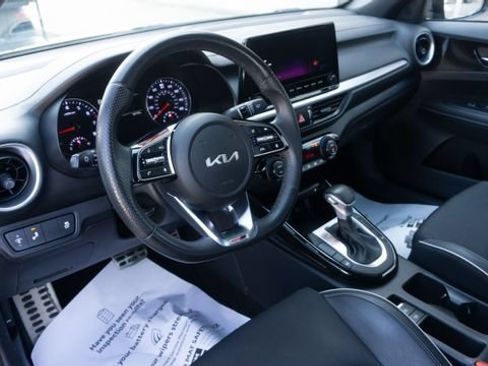 Used 2023 Kia Forte GT-Line w/ GT-Line Premium Package FWD image 11