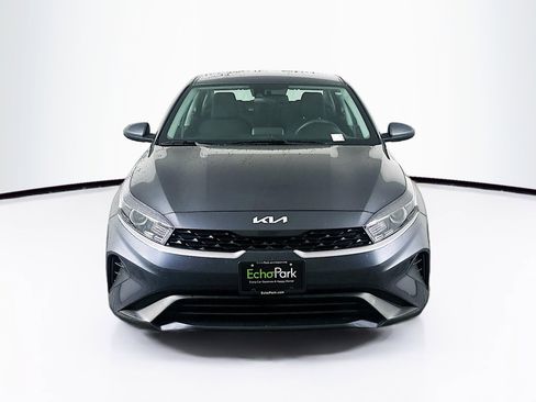 Used 2024 Kia Forte LXS image 2