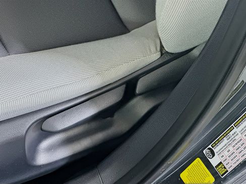Used 2025 Toyota Corolla LE FWD image 13