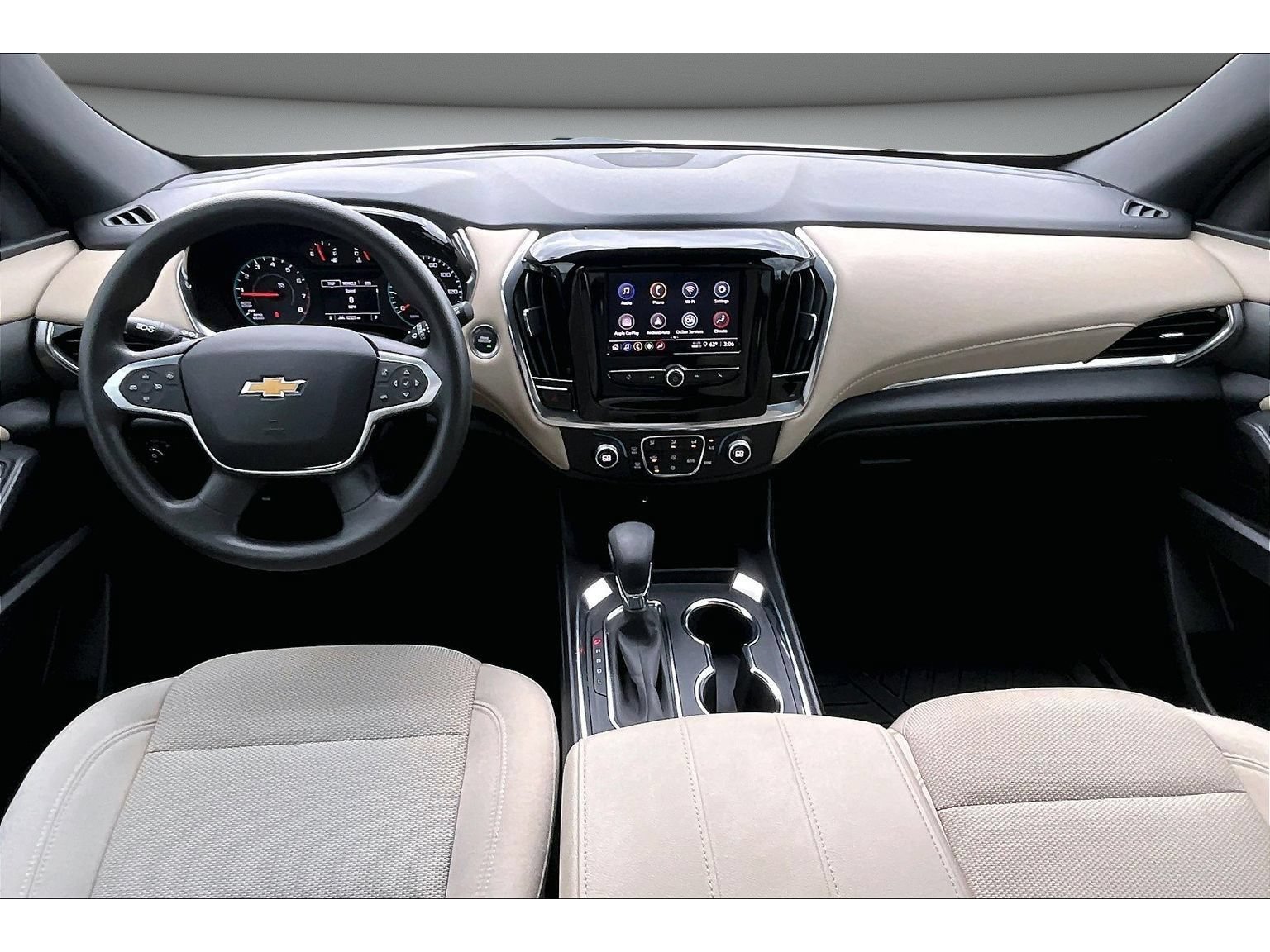 Used 2024 Chevrolet Traverse LS w/ Safety Package FWD image 9