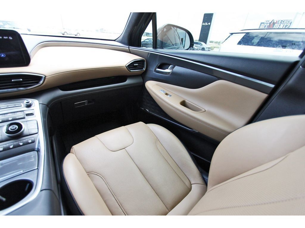 Used 2023 Hyundai Santa Fe Calligraphy FWD image 11