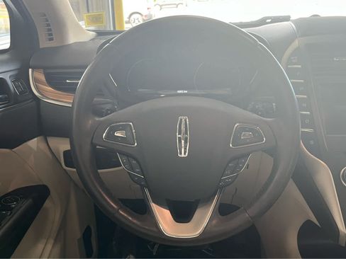 Used 2016 Lincoln MKC Select w/ Select Plus Package AWD/4WD image 17