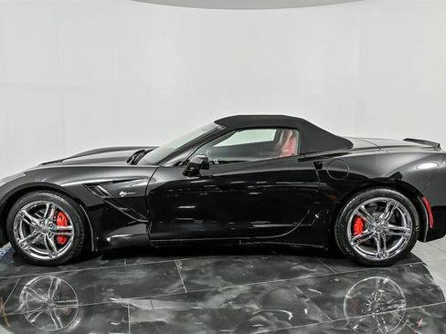 Used 2016 Chevrolet Corvette Stingray Convertible w/ 2LT Preferred Equipment Group RWD image 16