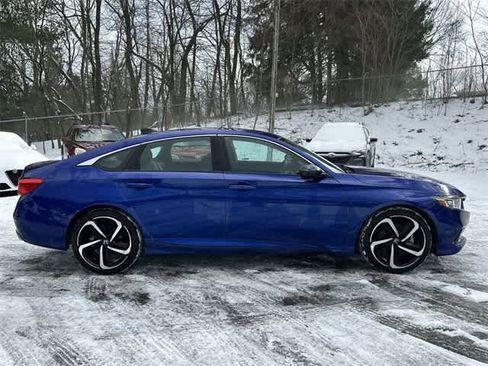 Used 2022 Honda Accord Sport image 3