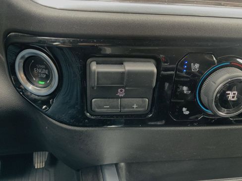 Used 2024 Chevrolet Silverado 1500 LTZ w/ LTZ Premium Package image 36