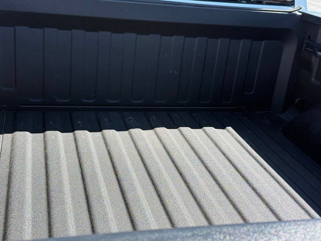 Used 2026 RAM 1500 Express AWD/4WD image 8