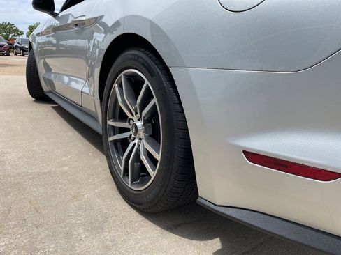 Used 2015 Ford Mustang Premium RWD image 19