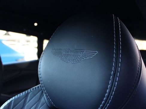 Used 2022 Aston Martin DBX image 10