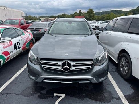 Used 2017 Mercedes-Benz GLC 300 image 2