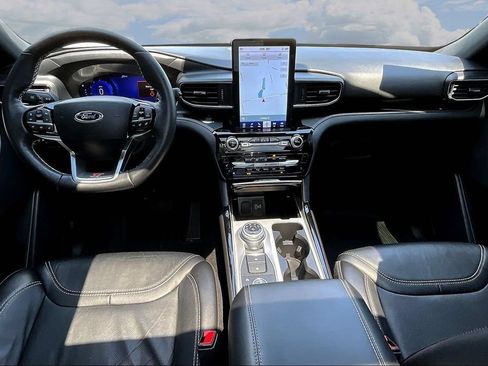 Certified 2023 Ford Explorer ST w/ Equipment Group 401A AWD/4WD image 9