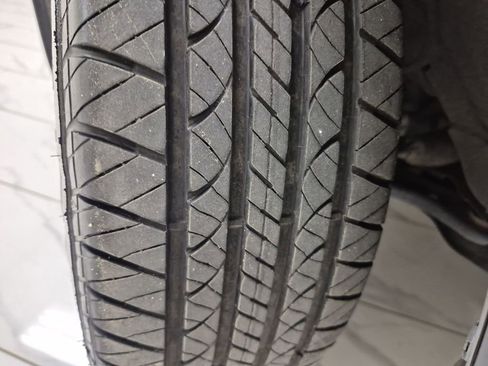 Used 2017 Nissan Versa SV image 37