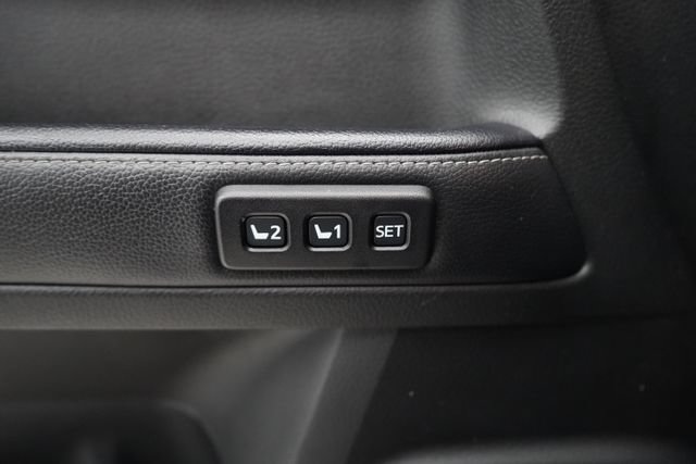 Used 2021 Toyota 4Runner Limited AWD/4WD image 11