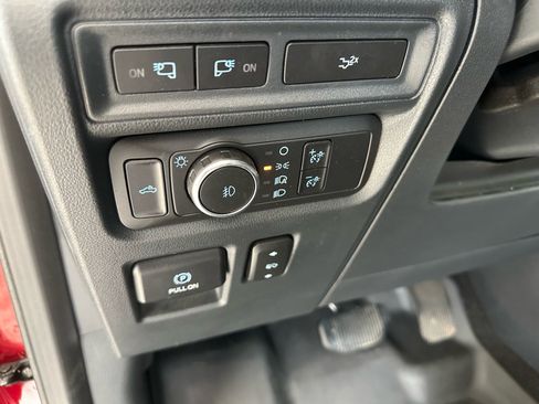 Used 2022 Ford F150 Lariat w/ Trailer Tow Package AWD/4WD image 30