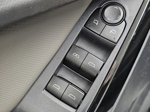 New 2026 Chevrolet Equinox LT w/ Convenience Package II AWD/4WD image 27