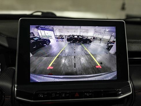 Used 2023 Jeep Compass Trailhawk image 23