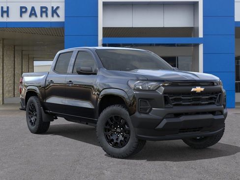 Used 2026 Chevrolet Colorado W/T w/ WT Custom Package RWD image 7