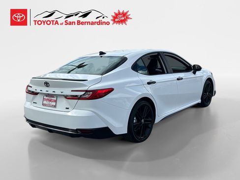 New 2026 Toyota Camry Hybrid image 5