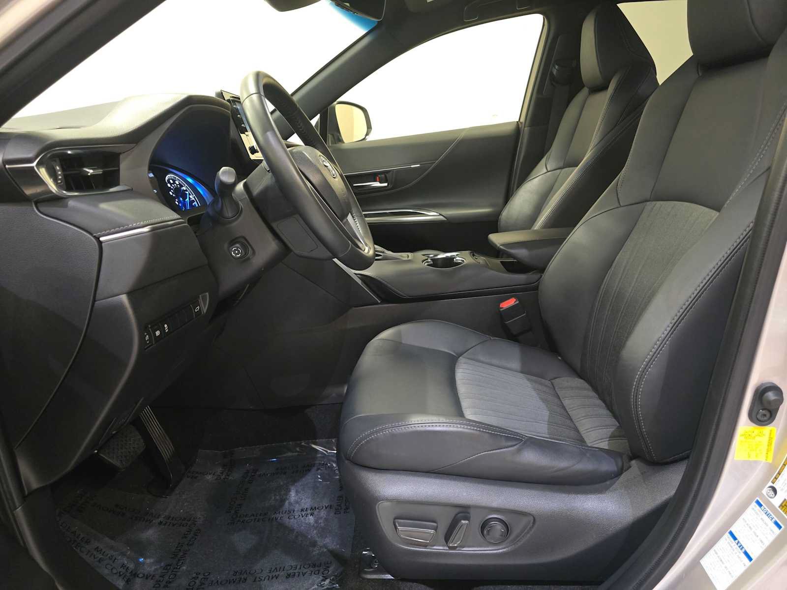 Certified 2021 Toyota Venza XLE AWD/4WD image 21