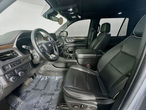 Used 2023 Chevrolet Tahoe Premier AWD/4WD image 30