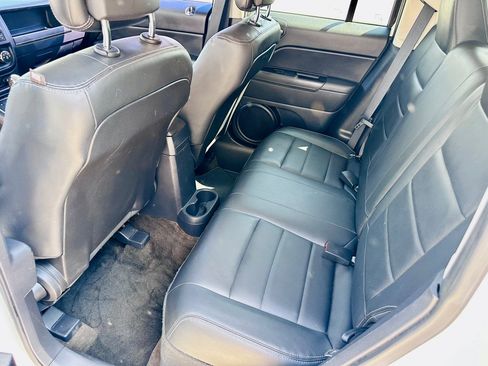 Used 2016 Jeep Patriot High Altitude FWD image 8